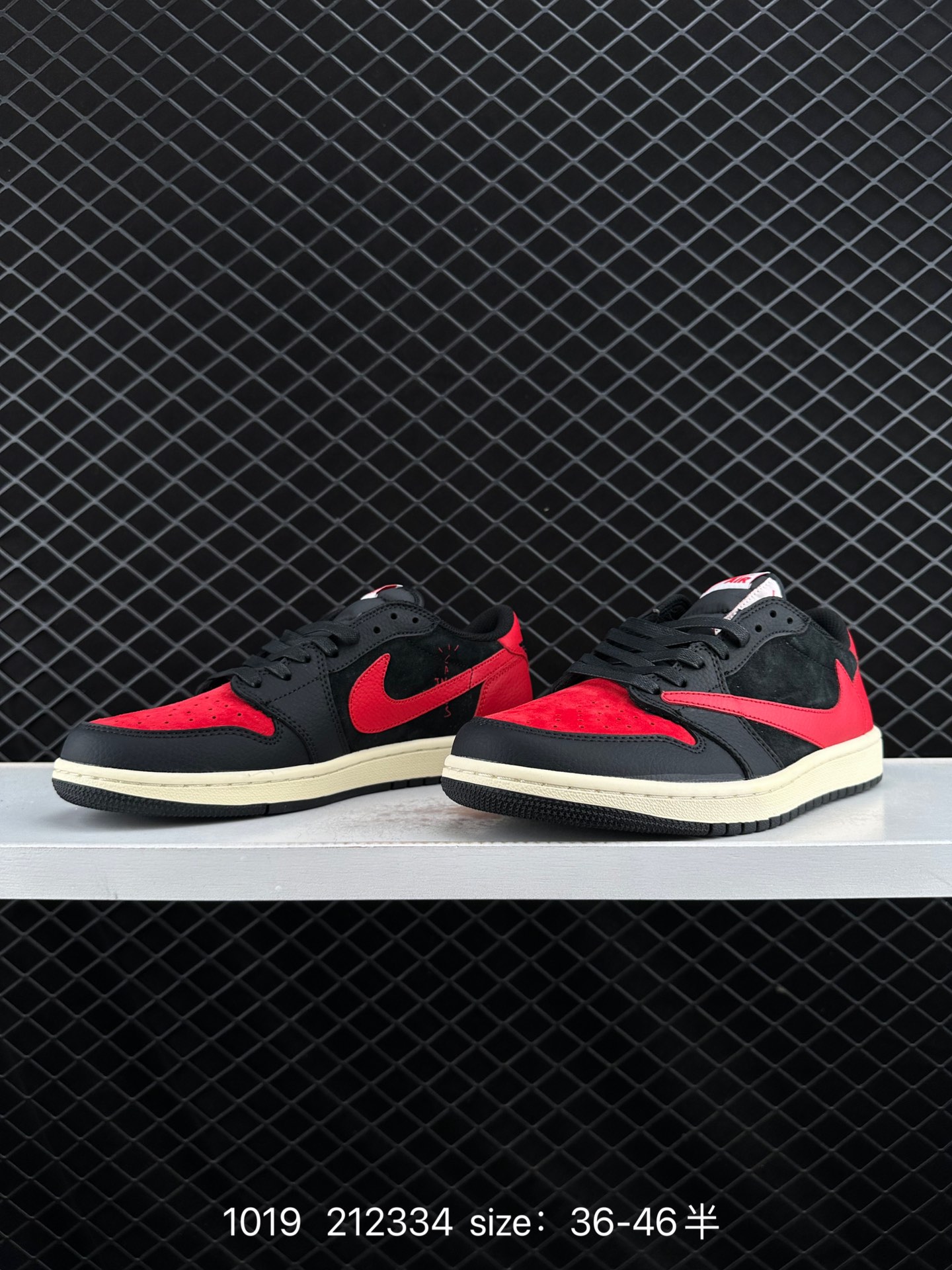 Travis Scott x Air Jordan 1 ” Reverse Mocha “